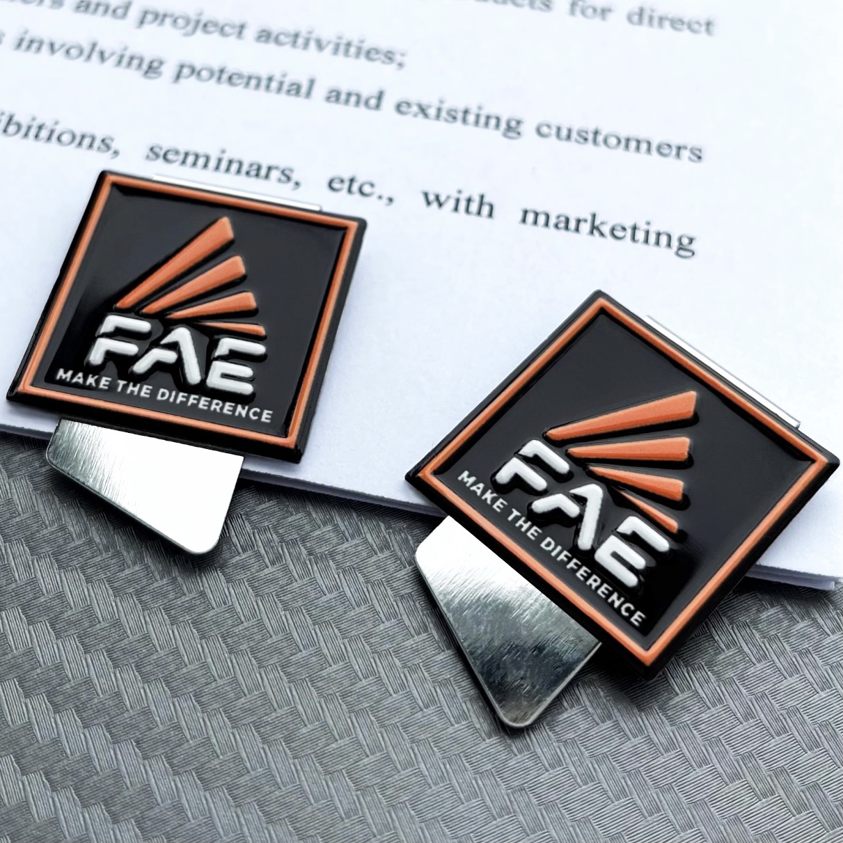 Скрепка 3Д (001)